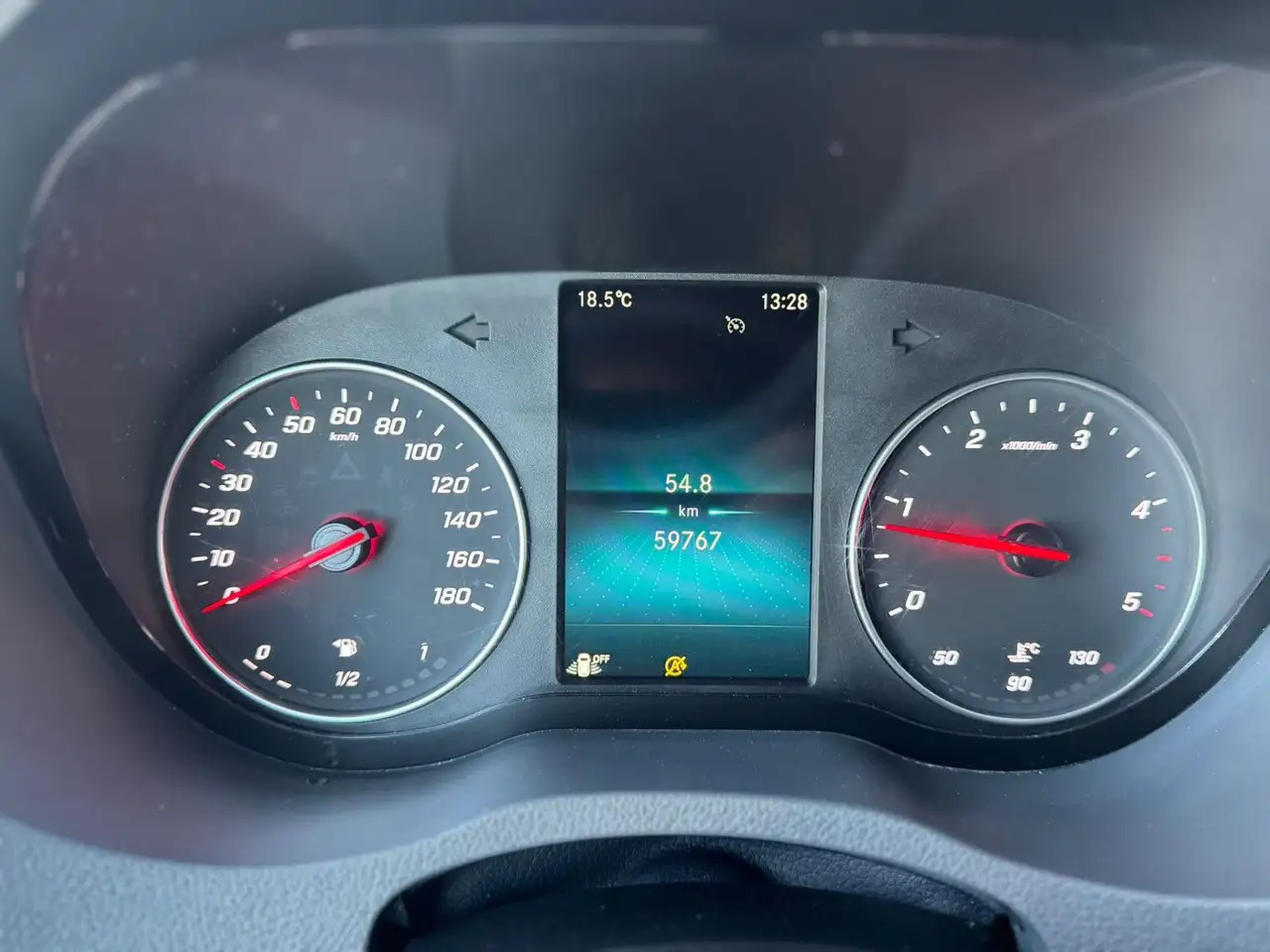 Mercedes-Benz Sprinter 317 CDI Maxi Lang Silber Klima MBUX AHK - Panel van: picture 5 Mercedes-Benz Sprinter 317 CDI Maxi Lang Silber Klima MBUX AHK - Panel van: picture 5