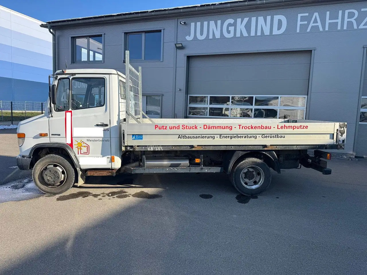 Mercedes-Benz Vario 813D Pritsche Lang AHK - Dropside/ Flatbed truck: picture 3 Mercedes-Benz Vario 813D Pritsche Lang AHK - Dropside/ Flatbed truck: picture 3