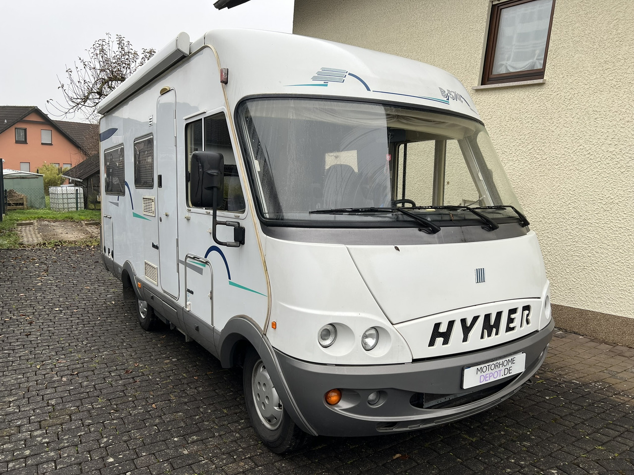 HYMER / ERIBA B-Klasse 574 incl. Hubbett - Markise - 3,85 to - Integrated motorhome: picture 1 HYMER / ERIBA B-Klasse 574 incl. Hubbett - Markise - 3,85 to - Integrated motorhome: picture 1