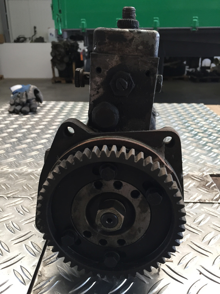 Gebrauchte Einspritzpumpe, Bosch - Nr. : 0 402 046 139 - 7802 - Fuel pump for Truck: picture 4 Gebrauchte Einspritzpumpe, Bosch - Nr. : 0 402 046 139 - 7802 - Fuel pump for Truck: picture 4