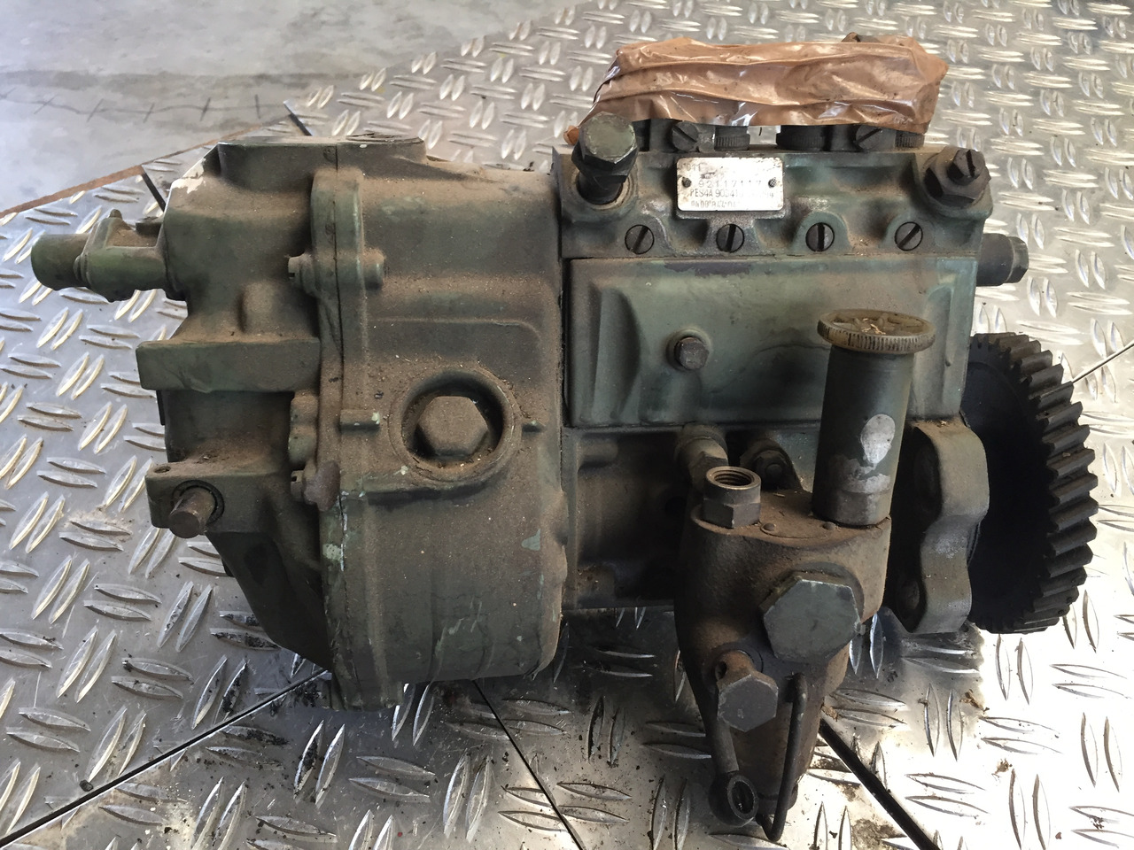 Gebrauchte Einspritzpumpe DB OM 314, Bosch - Nr. : 0 400 844 047 - Fuel pump for Truck: picture 5 Gebrauchte Einspritzpumpe DB OM 314, Bosch - Nr. : 0 400 844 047 - Fuel pump for Truck: picture 5