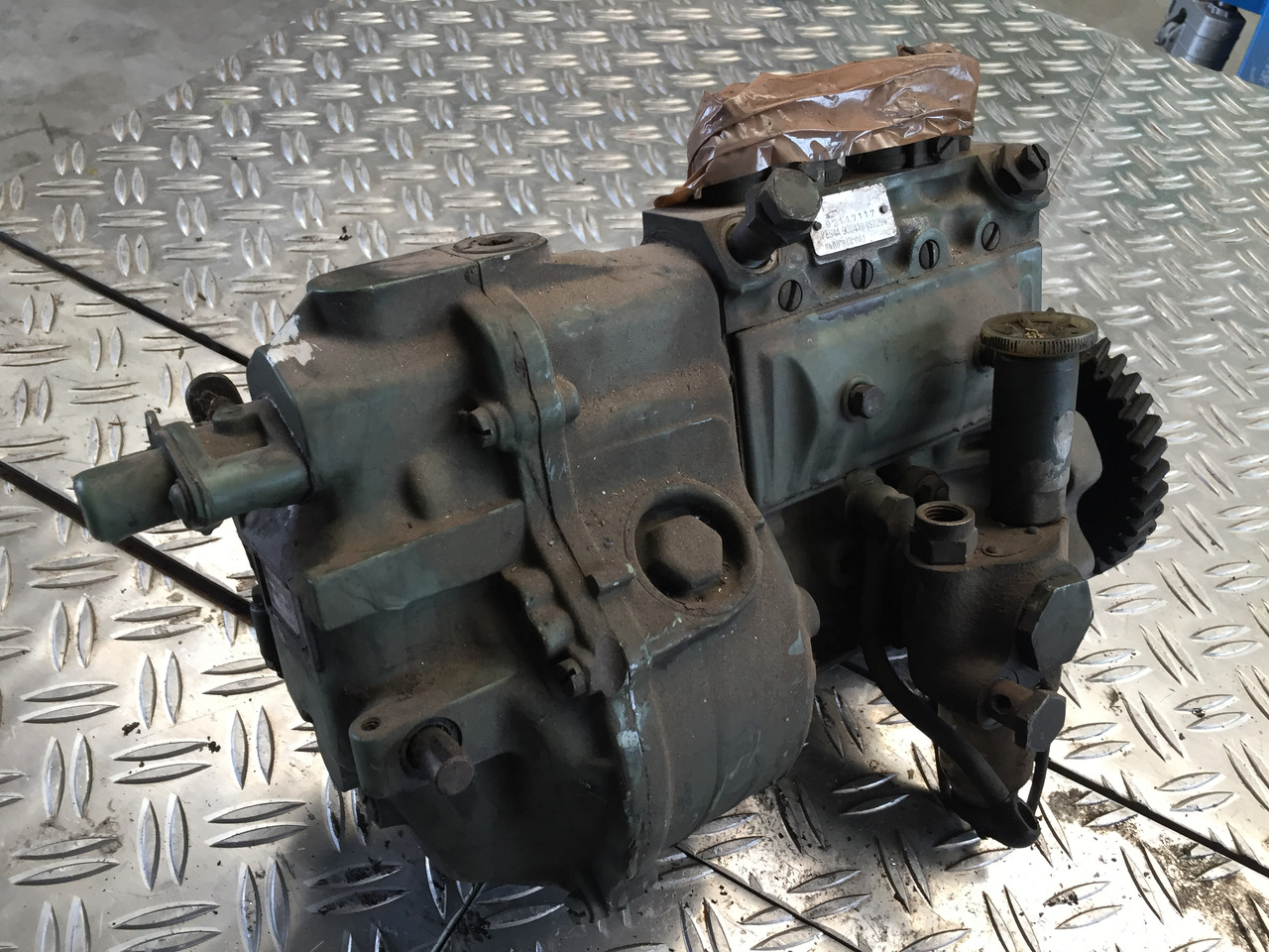 Gebrauchte Einspritzpumpe DB OM 314, Bosch - Nr. : 0 400 844 047 - Fuel pump for Truck: picture 1 Gebrauchte Einspritzpumpe DB OM 314, Bosch - Nr. : 0 400 844 047 - Fuel pump for Truck: picture 1