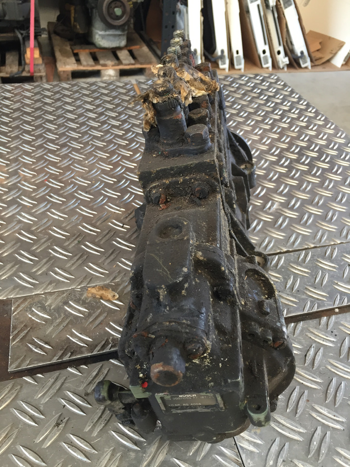 Gebrauchte Einspritzpumpe DB OM 441, Bosch - Nr. : 0 401 846 910 - Fuel pump for Truck: picture 4 Gebrauchte Einspritzpumpe DB OM 441, Bosch - Nr. : 0 401 846 910 - Fuel pump for Truck: picture 4