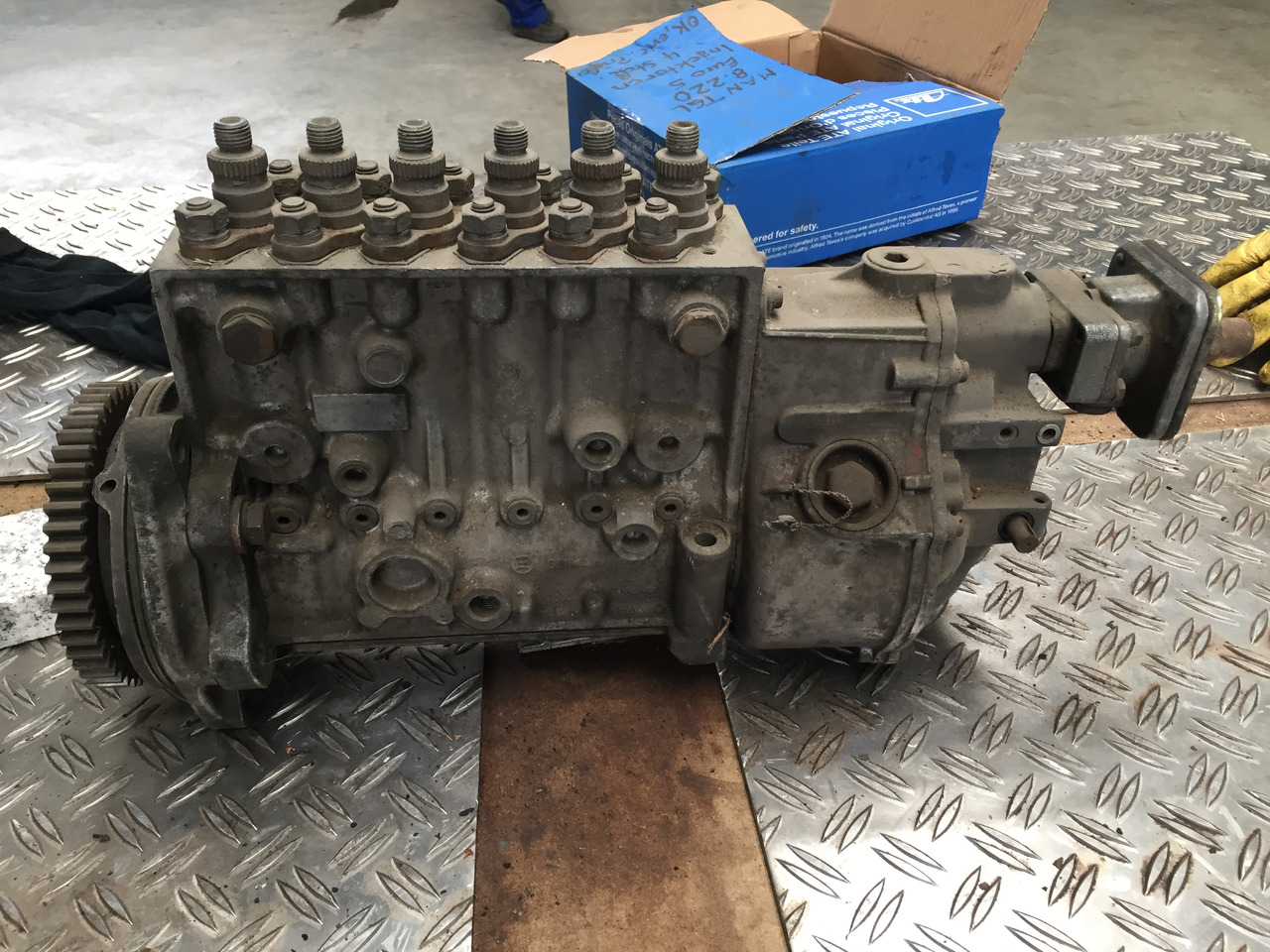 Gebrauchte Einspritzpumpe MAN 291, 6 Zylinder, Bosch - Nr. : PES 6P120 A720LS388 - Fuel pump for Truck: picture 5 Gebrauchte Einspritzpumpe MAN 291, 6 Zylinder, Bosch - Nr. : PES 6P120 A720LS388 - Fuel pump for Truck: picture 5