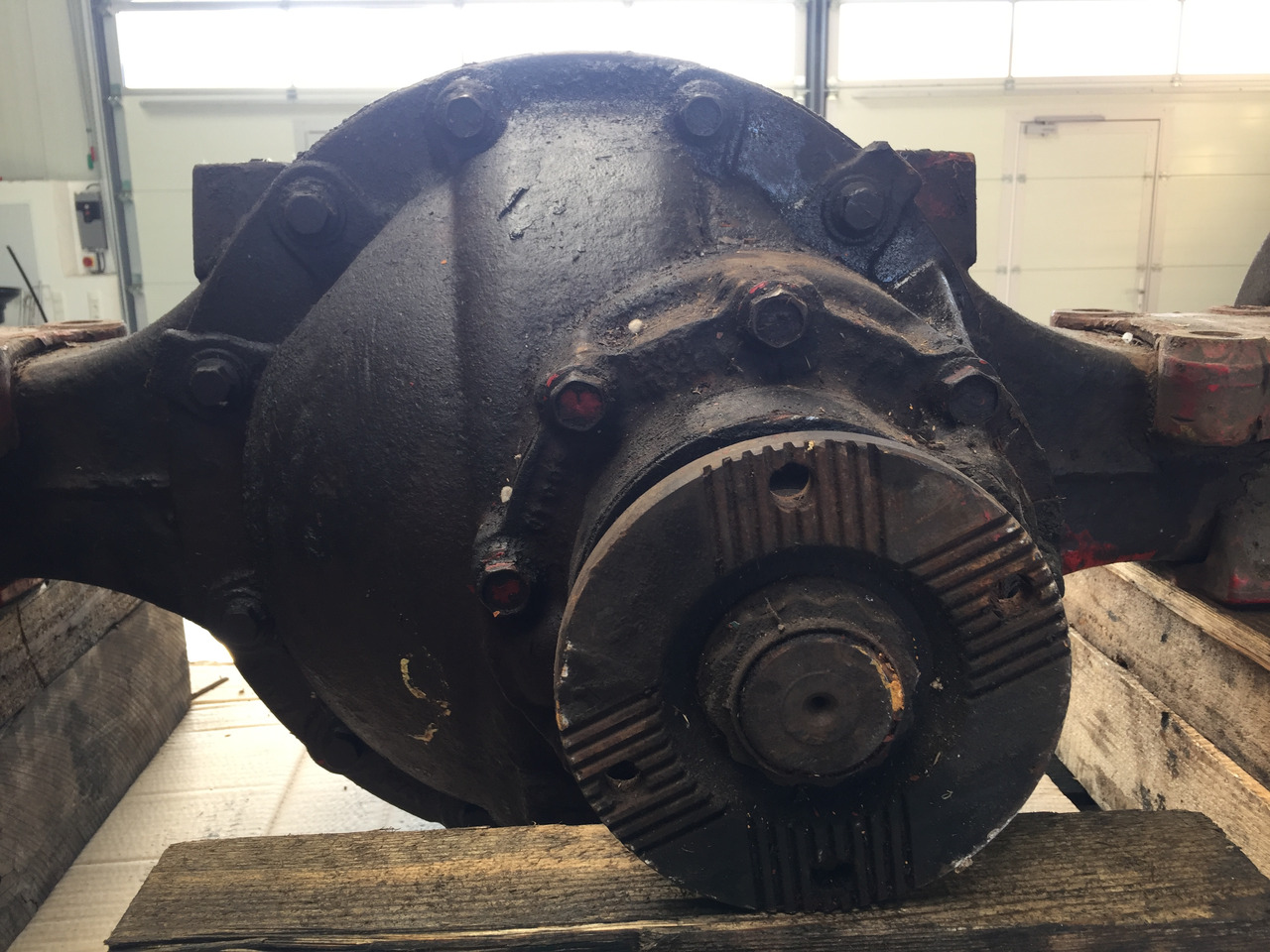 Gebrauchte Hinterachse MAN F2000, 26.422, Typ : HY 110, 13 Tonnen, Artikel - Nr. : 81.99999 - 9999 - Rear axle for Truck: picture 5 Gebrauchte Hinterachse MAN F2000, 26.422, Typ : HY 110, 13 Tonnen, Artikel - Nr. : 81.99999 - 9999 - Rear axle for Truck: picture 5