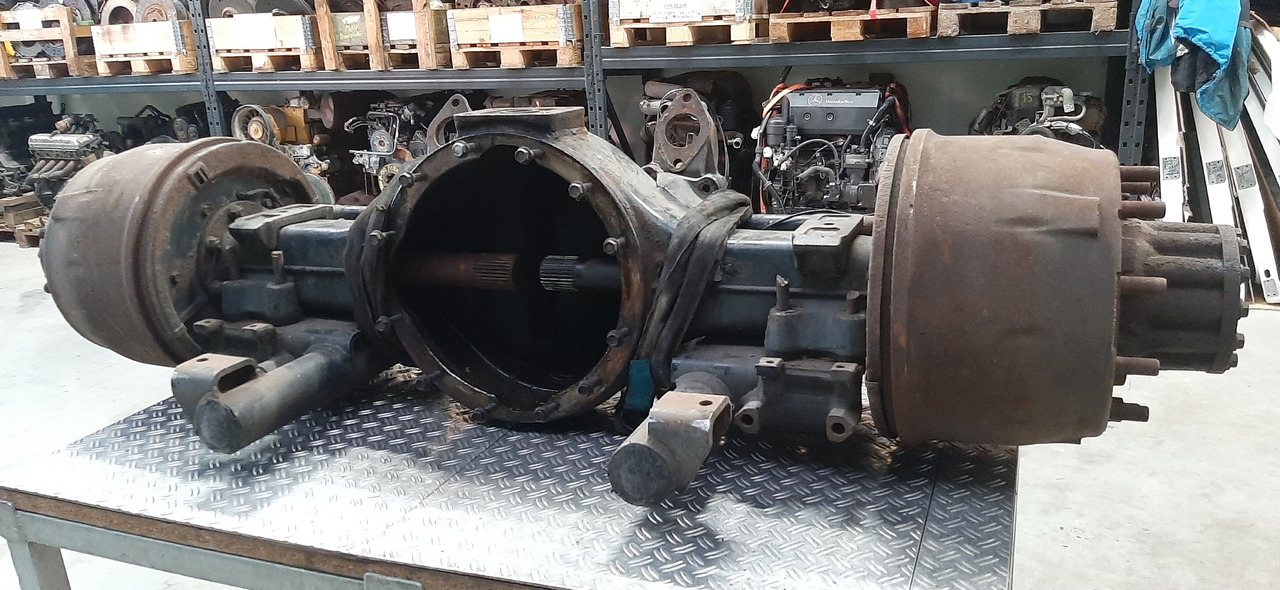 Gebrauchte MAN 18.272 Hypoidachse, HY 11 75 ( Achskörper ), Artikel - Nr. : 81.99999 - 9999 - Rear axle for Truck: picture 4 Gebrauchte MAN 18.272 Hypoidachse, HY 11 75 ( Achskörper ), Artikel - Nr. : 81.99999 - 9999 - Rear axle for Truck: picture 4