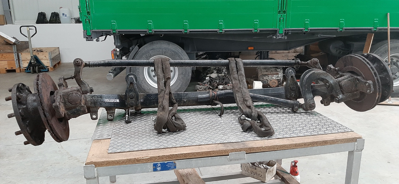 Gebrauchte MAN TGX 26.440 XXL, Vorderachse, Artikel - Nr. : 81.44001 - 7045 - Front axle for Truck: picture 3 Gebrauchte MAN TGX 26.440 XXL, Vorderachse, Artikel - Nr. : 81.44001 - 7045 - Front axle for Truck: picture 3