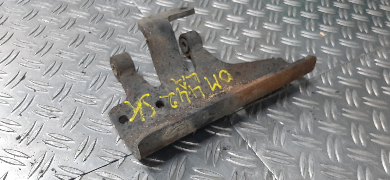 Gebrauchte Motorhalterung, DB 1735 SK, Typ OM 442 LA, Artikel - Nr. : 81.99999 - 9999 - Engine mount for Truck: picture 3 Gebrauchte Motorhalterung, DB 1735 SK, Typ OM 442 LA, Artikel - Nr. : 81.99999 - 9999 - Engine mount for Truck: picture 3