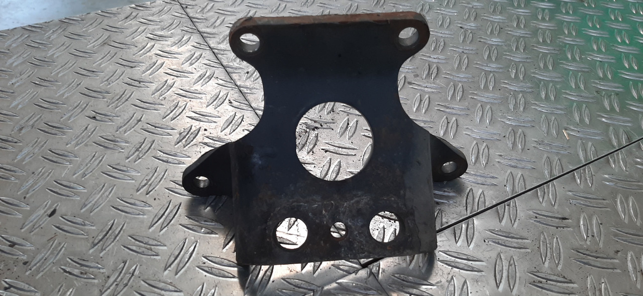 Gebrauchte Motorhalterung, DB 1735 SK, Typ OM 442 LA, Artikel - Nr. : 81.99999 - 9999 - Engine mount for Truck: picture 3 Gebrauchte Motorhalterung, DB 1735 SK, Typ OM 442 LA, Artikel - Nr. : 81.99999 - 9999 - Engine mount for Truck: picture 3