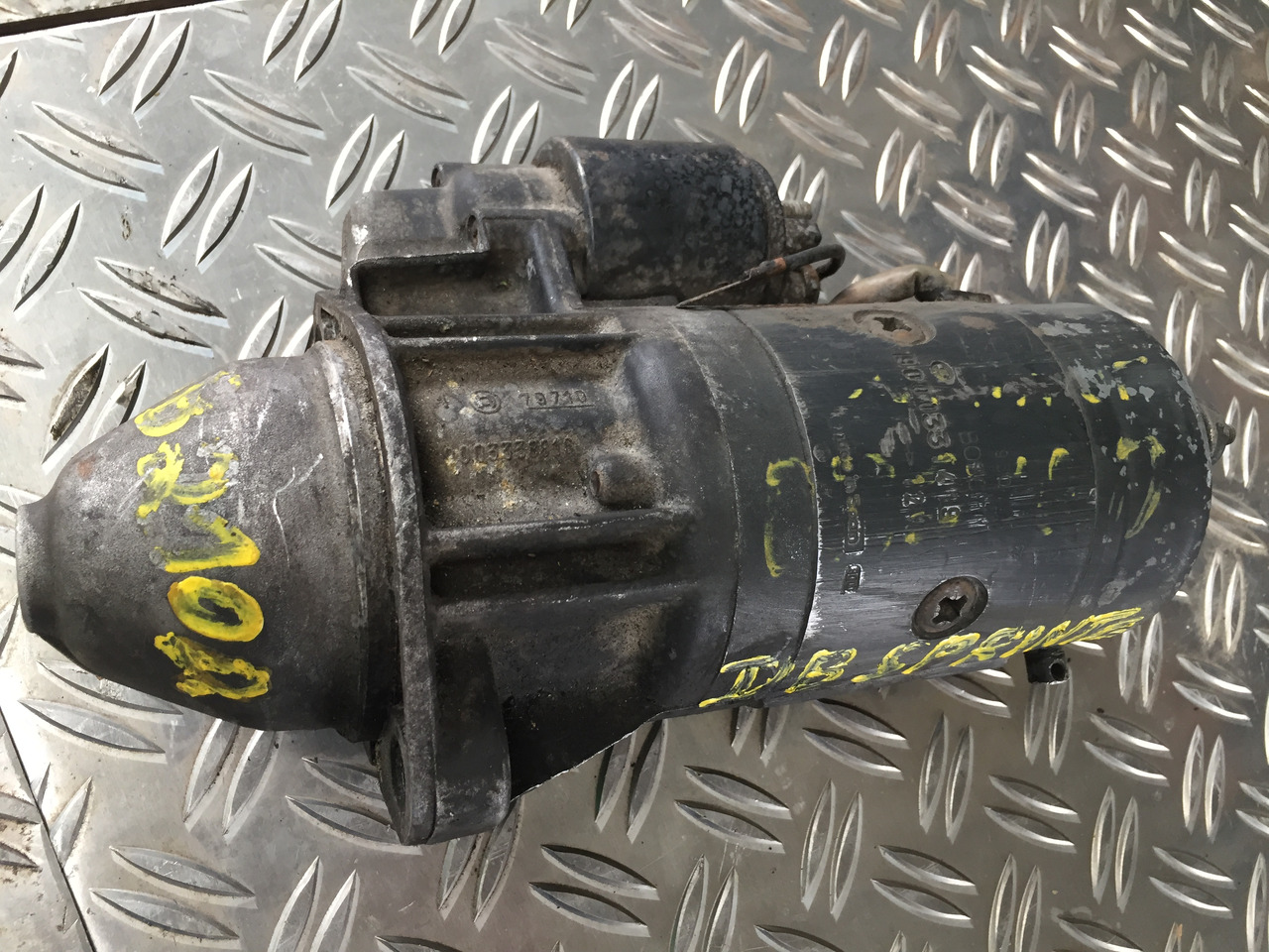 Gebrauchter Anlasser MB Sprinter 210, Motor Typ : OM 601, Artikel - Nr. : A 9999 9999 99 - Starter for Truck: picture 4 Gebrauchter Anlasser MB Sprinter 210, Motor Typ : OM 601, Artikel - Nr. : A 9999 9999 99 - Starter for Truck: picture 4