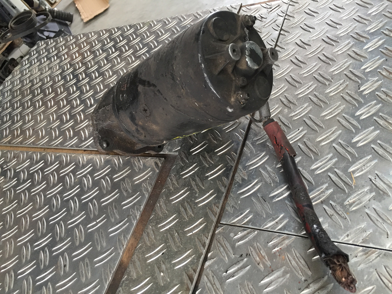 Gebrauchter Anlasser Magirus Deutz, Motor Typ 5 L912, Artikel - Nr. : 0 001 368 001 - Starter for Truck: picture 5 Gebrauchter Anlasser Magirus Deutz, Motor Typ 5 L912, Artikel - Nr. : 0 001 368 001 - Starter for Truck: picture 5