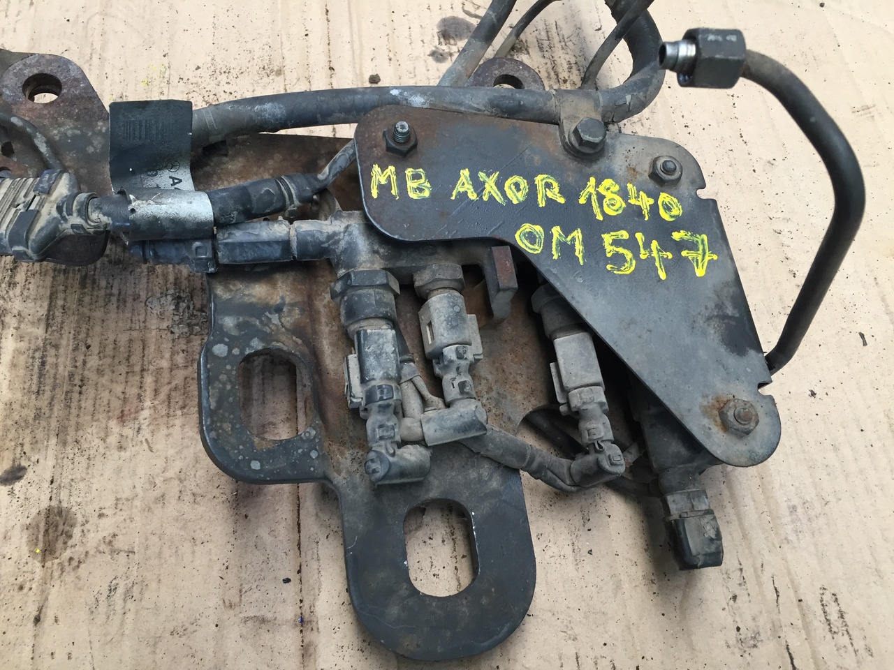 Gebrauchter Motorleitungssatz, MB Axor 1840, OM 457 LA, Artikel - Nr. : A 457 150 17 20 - Cables/ Wire harness for Truck: picture 1 Gebrauchter Motorleitungssatz, MB Axor 1840, OM 457 LA, Artikel - Nr. : A 457 150 17 20 - Cables/ Wire harness for Truck: picture 1