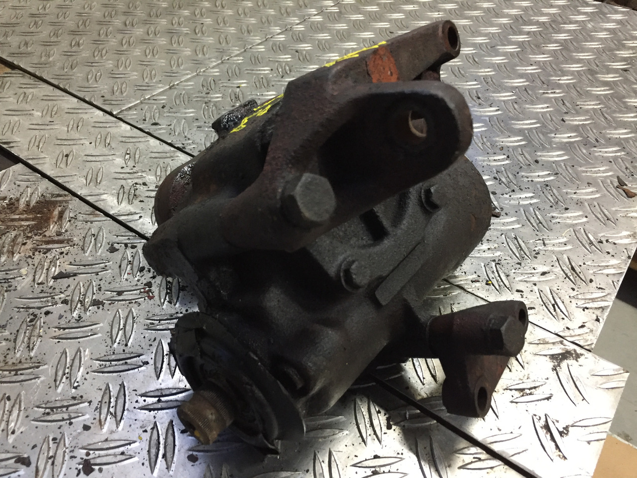 Gebrauchtes Lenkgetriebe MB 809 D, Typ LS 3 D, Artikel - Nr.: A 670 460 00 01 - Steering gear for Truck: picture 4 Gebrauchtes Lenkgetriebe MB 809 D, Typ LS 3 D, Artikel - Nr.: A 670 460 00 01 - Steering gear for Truck: picture 4