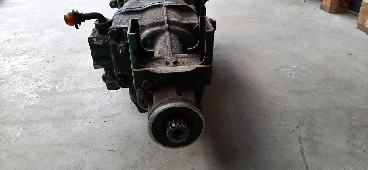 Gearbox for Truck Gebrauchtes MAN + VW LT 45 - Getriebe Artikel - Nr. : 81.99999 - 9999: picture 11 Gearbox for Truck Gebrauchtes MAN + VW LT 45 - Getriebe Artikel - Nr. : 81.99999 - 9999: picture 11