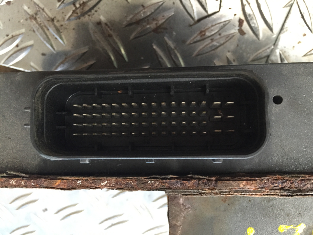 Gebrauchtes Steuergerät MB Axor 1824, Artikel - Nr. : A 9999 9999 99 - ECU for Truck: picture 5 Gebrauchtes Steuergerät MB Axor 1824, Artikel - Nr. : A 9999 9999 99 - ECU for Truck: picture 5