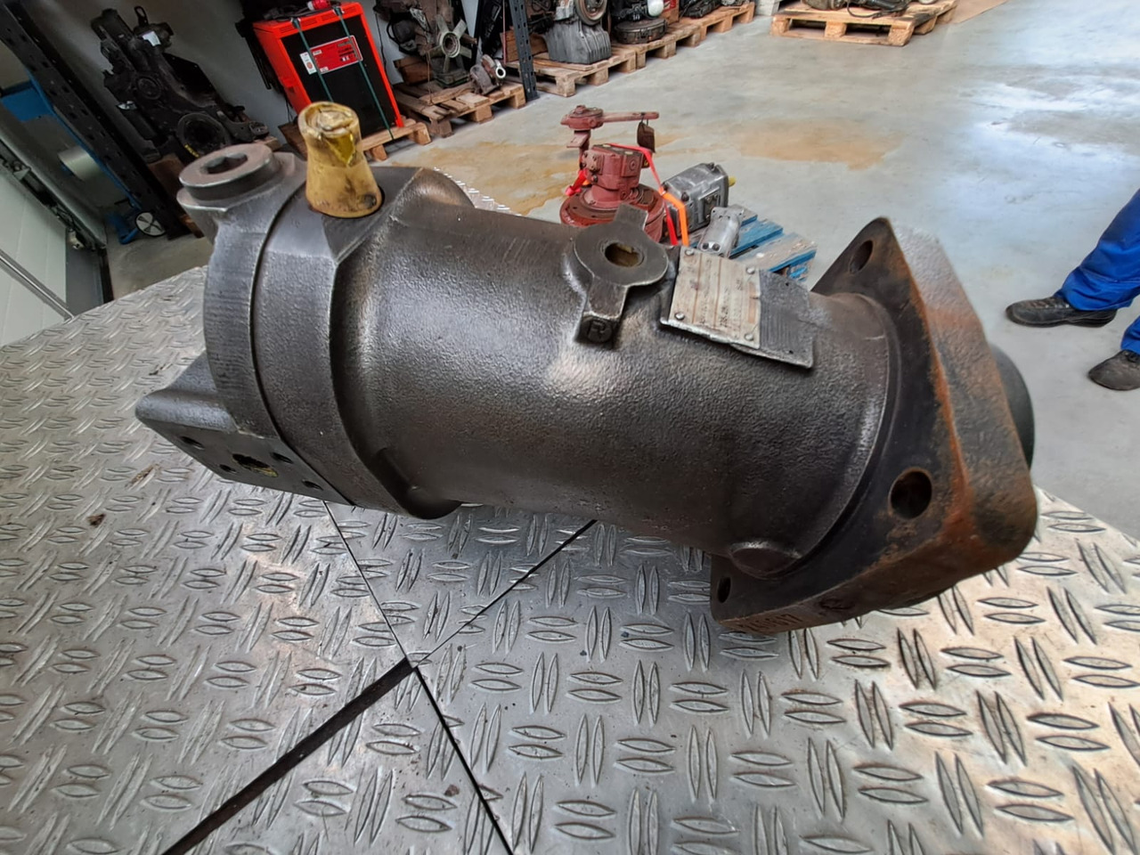 HYDROMATIK AV6 107 HA 2 FZ 1 075 - Hydraulic motor for Industrial equipment: picture 1 HYDROMATIK AV6 107 HA 2 FZ 1 075 - Hydraulic motor for Industrial equipment: picture 1