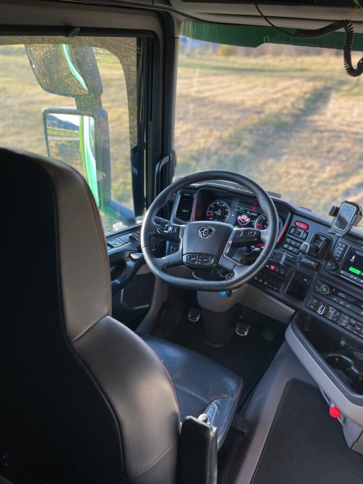 Leasing of SCANIA 650 „BANDZIOR” SCANIA 650 „BANDZIOR”: picture 15 Leasing of SCANIA 650 „BANDZIOR” SCANIA 650 „BANDZIOR”: picture 15