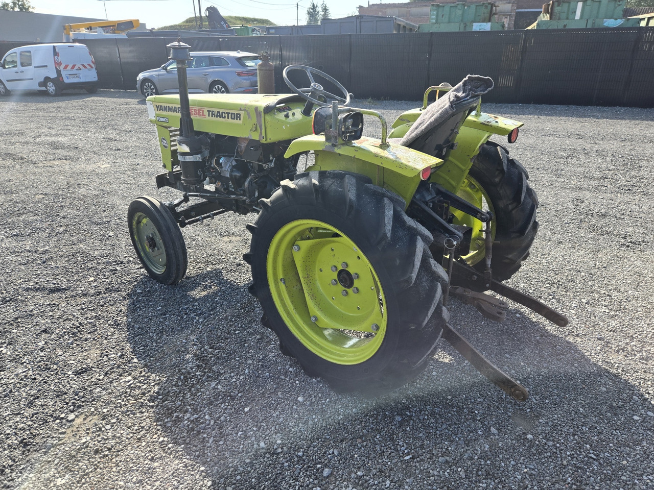 Yanmar YM240 - Compact tractor: picture 4 Yanmar YM240 - Compact tractor: picture 4