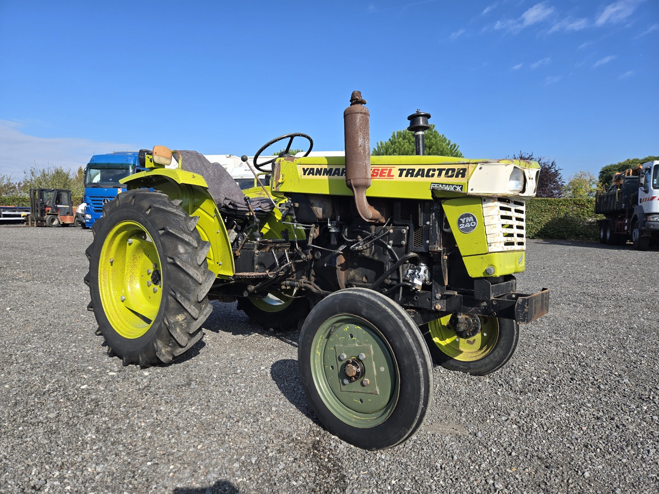 Yanmar YM240 - Compact tractor: picture 1 Yanmar YM240 - Compact tractor: picture 1