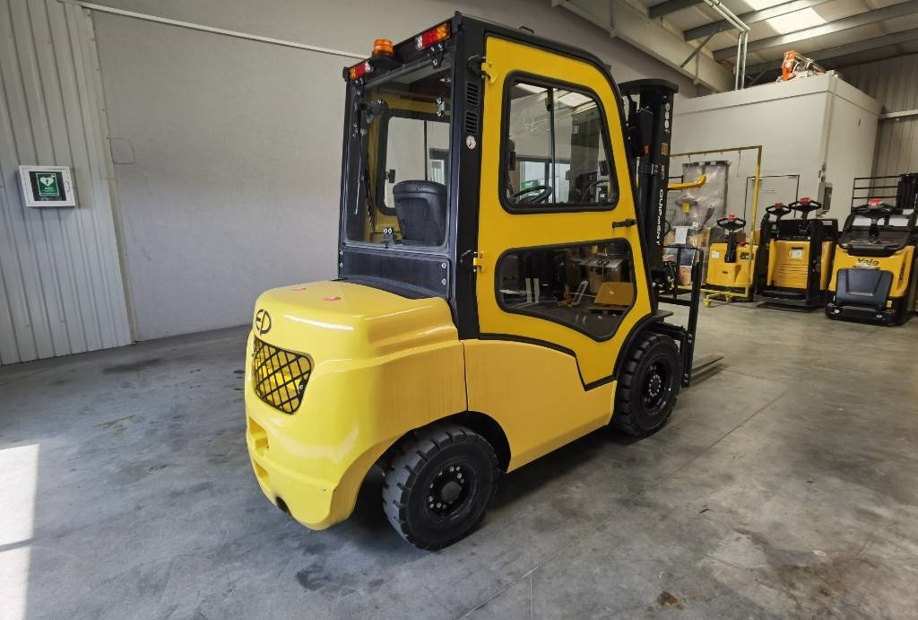 EP CPCD25T8 - Diesel forklift: picture 4 EP CPCD25T8 - Diesel forklift: picture 4