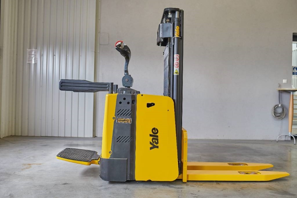 Yale MS12X - Electric forklift: picture 1 Yale MS12X - Electric forklift: picture 1