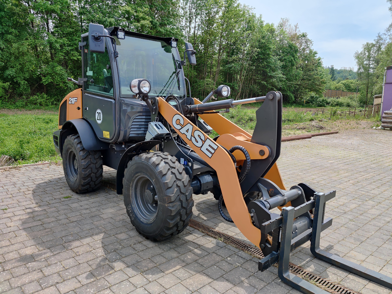 Case 021F STD ZB Radlader*AHK*Deluxe Kabine Radlader ZB mit Schaufel und Gabel Klima HZG Arbeitsscheinwerfer 2.hydraul.Zusatzkreis - Wheel loader: picture 3 Case 021F STD ZB Radlader*AHK*Deluxe Kabine Radlader ZB mit Schaufel und Gabel Klima HZG Arbeitsscheinwerfer 2.hydraul.Zusatzkreis - Wheel loader: picture 3