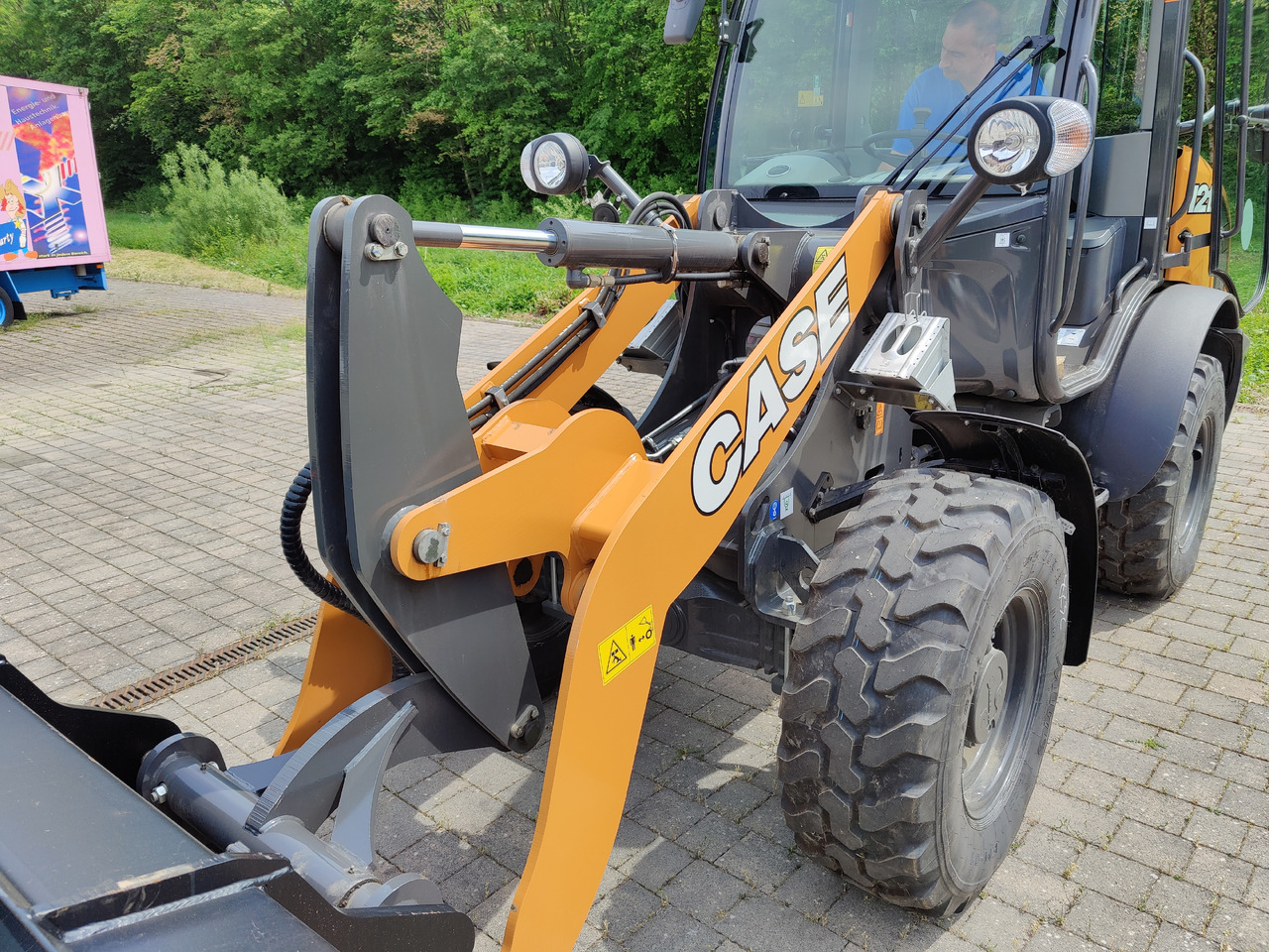 Case 121F STD ZB Radlader mit Schaufel ZB Kabine Klima HZG - Wheel loader: picture 4 Case 121F STD ZB Radlader mit Schaufel ZB Kabine Klima HZG - Wheel loader: picture 4