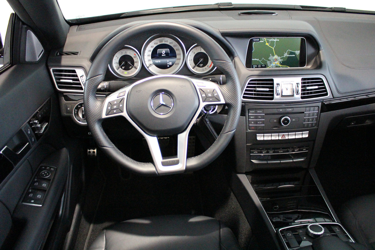 Convertible Mercedes-Benz E 350 Cabrio BlueTec /d  9G-TRONIC Night: picture 10