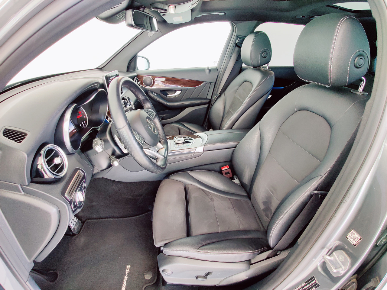 SUV Mercedes-Benz GLC 220 d 4Matic AHK Navi RüKam SHZ: picture 11 SUV Mercedes-Benz GLC 220 d 4Matic AHK Navi RüKam SHZ: picture 11