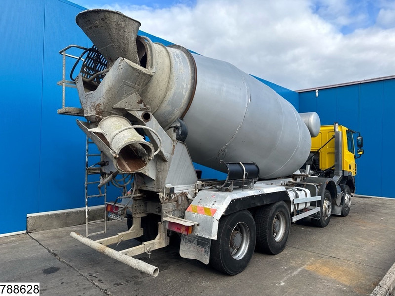 DAF CF 410 8x4, EURO 5, 10M3, Leaf spring suspension - Concrete mixer truck: picture 2 DAF CF 410 8x4, EURO 5, 10M3, Leaf spring suspension - Concrete mixer truck: picture 2