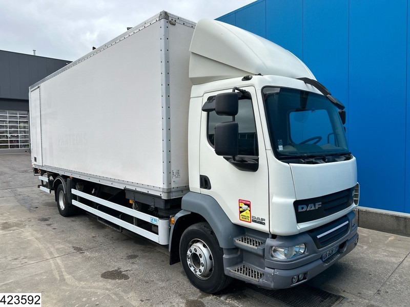 DAF LF55 250 EURO 5, Manual, Dhollandia - Box truck: picture 2 DAF LF55 250 EURO 5, Manual, Dhollandia - Box truck: picture 2
