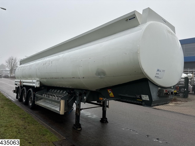 MERCERON Fuel 38.000 Liter, 7 Compartments - Tank semi-trailer: picture 5 MERCERON Fuel 38.000 Liter, 7 Compartments - Tank semi-trailer: picture 5