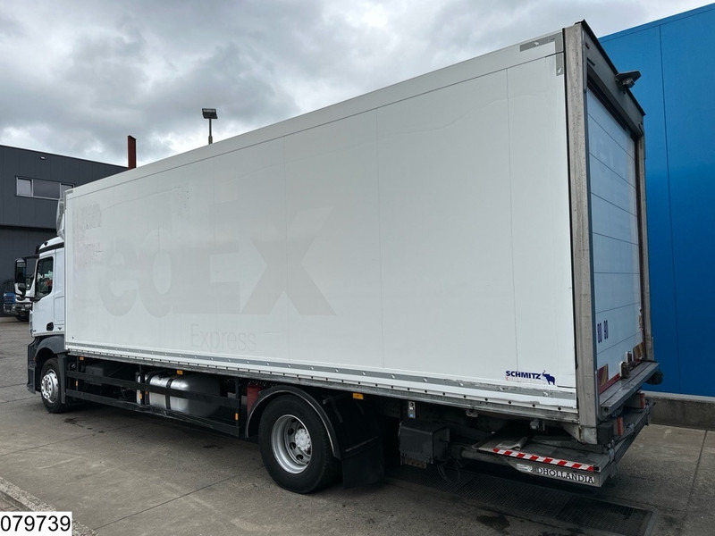 Mercedes-Benz Antos 1842 EURO 6, Dhollandia - Box truck: picture 4 Mercedes-Benz Antos 1842 EURO 6, Dhollandia - Box truck: picture 4