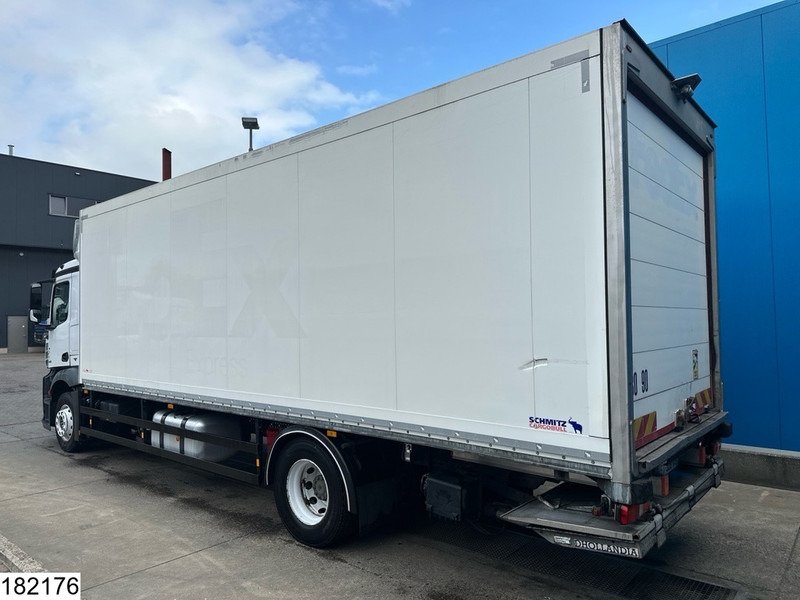 Mercedes-Benz Antos 1842 EURO 6, Dhollandia - Box truck: picture 4 Mercedes-Benz Antos 1842 EURO 6, Dhollandia - Box truck: picture 4