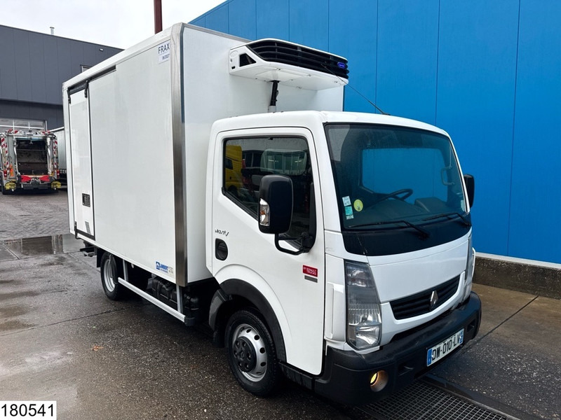 Renault ? Maxity 140 Dxi Carrier - Refrigerated van, Combi van: picture 2 Renault ? Maxity 140 Dxi Carrier - Refrigerated van, Combi van: picture 2