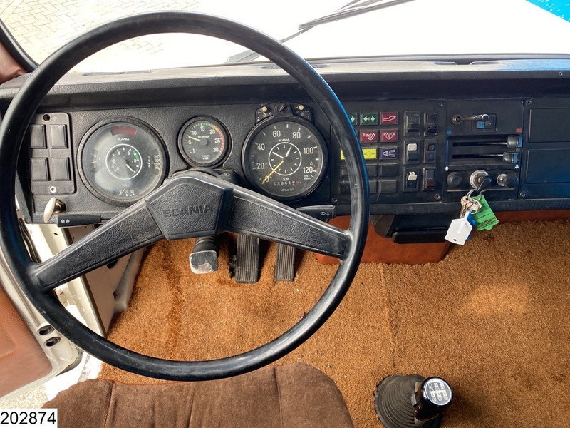 Tipper Scania 111 6x4, Torpedo, Manual, Steel Suspension: picture 11