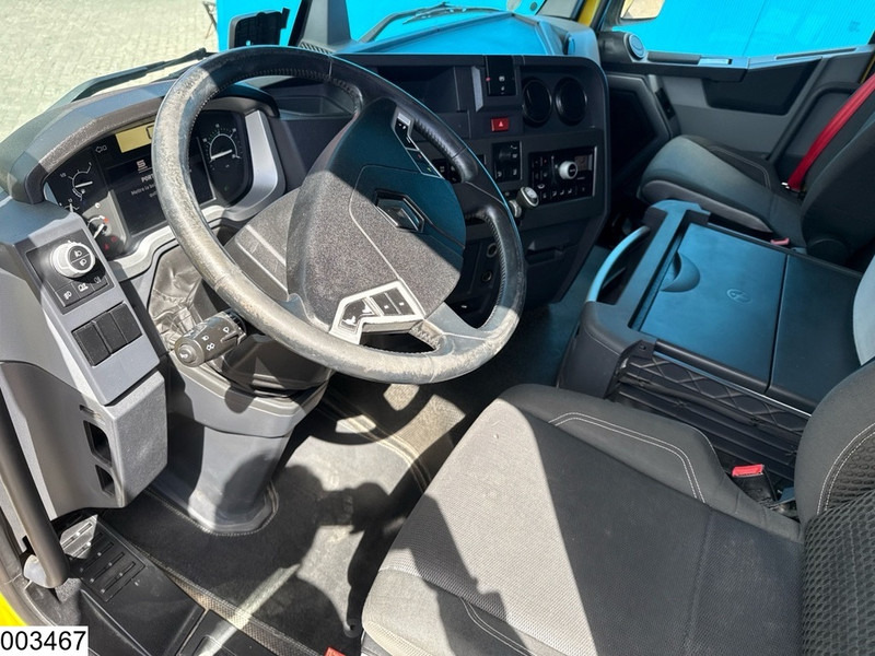 Renault T 440 EURO 6, Retarder, Compressor - Tractor unit: picture 5 Renault T 440 EURO 6, Retarder, Compressor - Tractor unit: picture 5