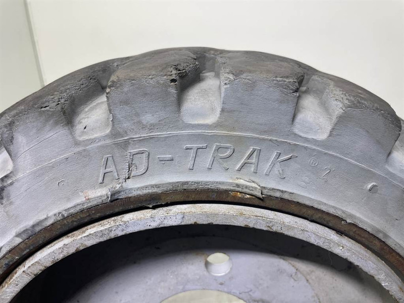 ATN PIAF1000R-Solideal 406/127-266.7 (16x5x10.5)-Tire - Wheels and tires for Construction machinery: picture 3 ATN PIAF1000R-Solideal 406/127-266.7 (16x5x10.5)-Tire - Wheels and tires for Construction machinery: picture 3
