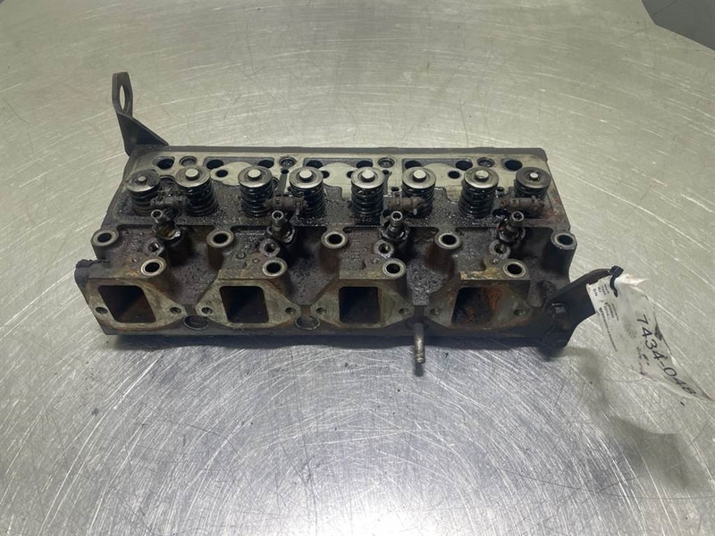 Ahlmann AS900-Cummins B3.3T-Cylinder head/Zylinderköpf - Engine for Construction machinery: picture 1 Ahlmann AS900-Cummins B3.3T-Cylinder head/Zylinderköpf - Engine for Construction machinery: picture 1