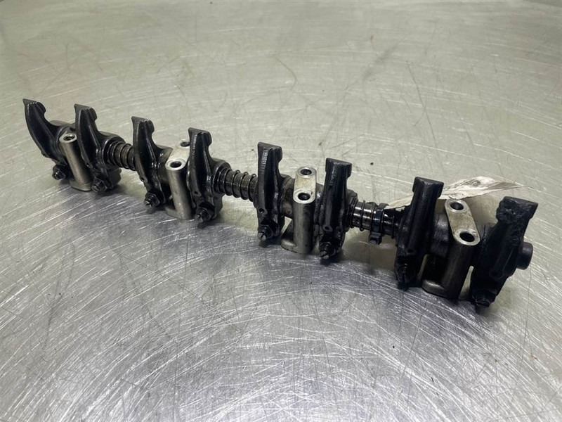 Ahlmann AS900-Cummins B3.3T-Rocker arm assembly - Engine for Construction machinery: picture 4 Ahlmann AS900-Cummins B3.3T-Rocker arm assembly - Engine for Construction machinery: picture 4