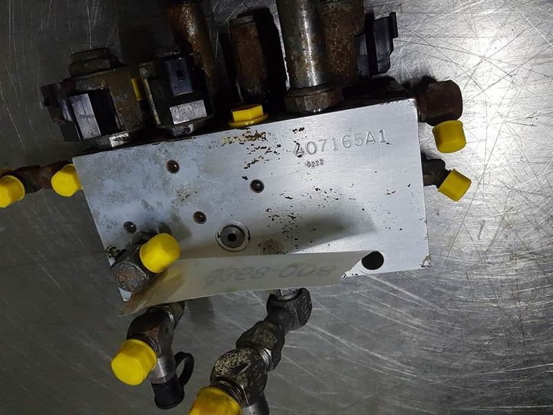 Case 921C-407165A1-Valve/Ventile/Ventiel - Hydraulics for Construction machinery: picture 4 Case 921C-407165A1-Valve/Ventile/Ventiel - Hydraulics for Construction machinery: picture 4