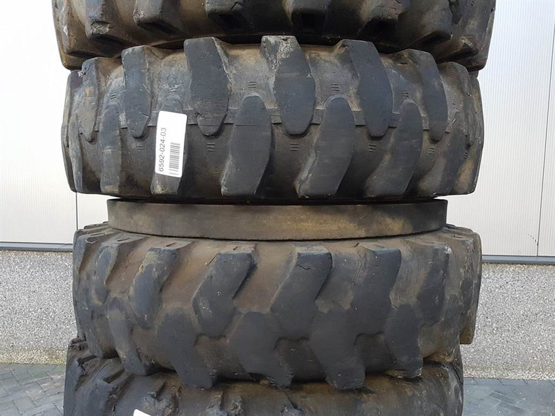 Furukawa W725LS-10.00-20-Tire/Reifen/Band - Wheels and tires for Construction machinery: picture 4 Furukawa W725LS-10.00-20-Tire/Reifen/Band - Wheels and tires for Construction machinery: picture 4