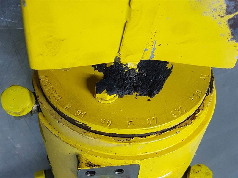 Furukawa W725LS-Swing joint/Drehdurchführung/Draaidoorvoer - Hydraulics for Construction machinery: picture 5 Furukawa W725LS-Swing joint/Drehdurchführung/Draaidoorvoer - Hydraulics for Construction machinery: picture 5