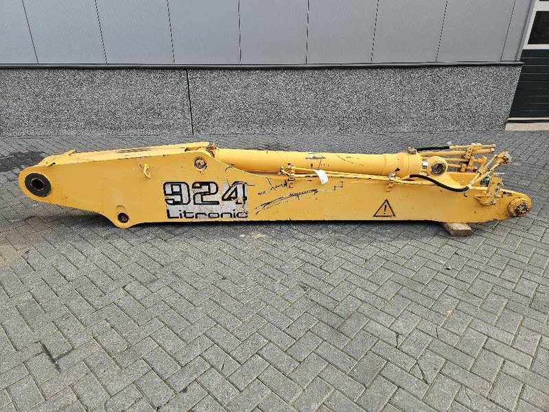 Liebherr A924B-9922024/9922017-3,90 MTR-Adjustable boom - Boom for Construction machinery: picture 1 Liebherr A924B-9922024/9922017-3,90 MTR-Adjustable boom - Boom for Construction machinery: picture 1