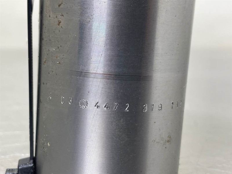 Liebherr L514-7017300-ZF 4472319132-Profile bushing/Bus - Axle and parts for Construction machinery: picture 3 Liebherr L514-7017300-ZF 4472319132-Profile bushing/Bus - Axle and parts for Construction machinery: picture 3