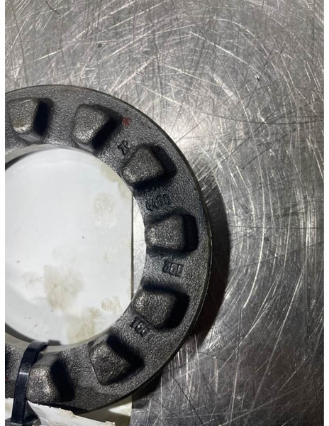 Liebherr L544-7009229-Adjusting nut/Einstellmutter - Axle and parts for Construction machinery: picture 2 Liebherr L544-7009229-Adjusting nut/Einstellmutter - Axle and parts for Construction machinery: picture 2