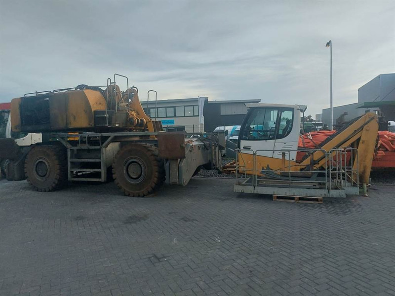 Liebherr LH 80 - (For parts) - Waste/ Industry handler: picture 1 Liebherr LH 80 - (For parts) - Waste/ Industry handler: picture 1