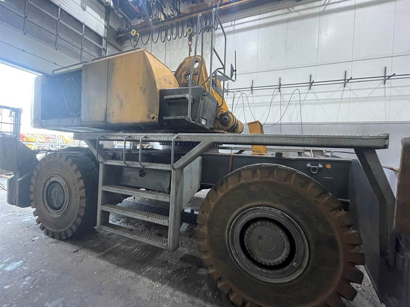 Liebherr LH 80 - (For parts) - Waste/ Industry handler: picture 2 Liebherr LH 80 - (For parts) - Waste/ Industry handler: picture 2