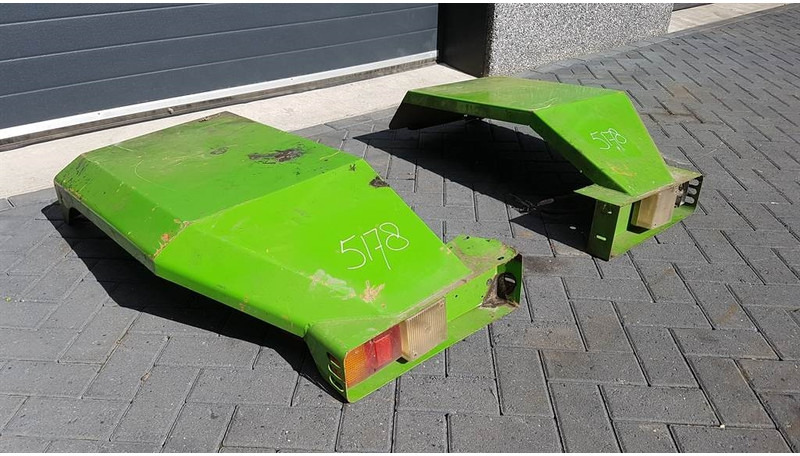 Manitou MT 1237 - Fender/Kotflügel/Spatbord - Fender for Construction machinery: picture 1 Manitou MT 1237 - Fender/Kotflügel/Spatbord - Fender for Construction machinery: picture 1