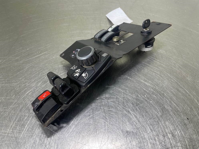 Mecalac 12MTX-3834673/3833717-Dashboard/Console/Konsole - Cab and interior for Construction machinery: picture 2 Mecalac 12MTX-3834673/3833717-Dashboard/Console/Konsole - Cab and interior for Construction machinery: picture 2